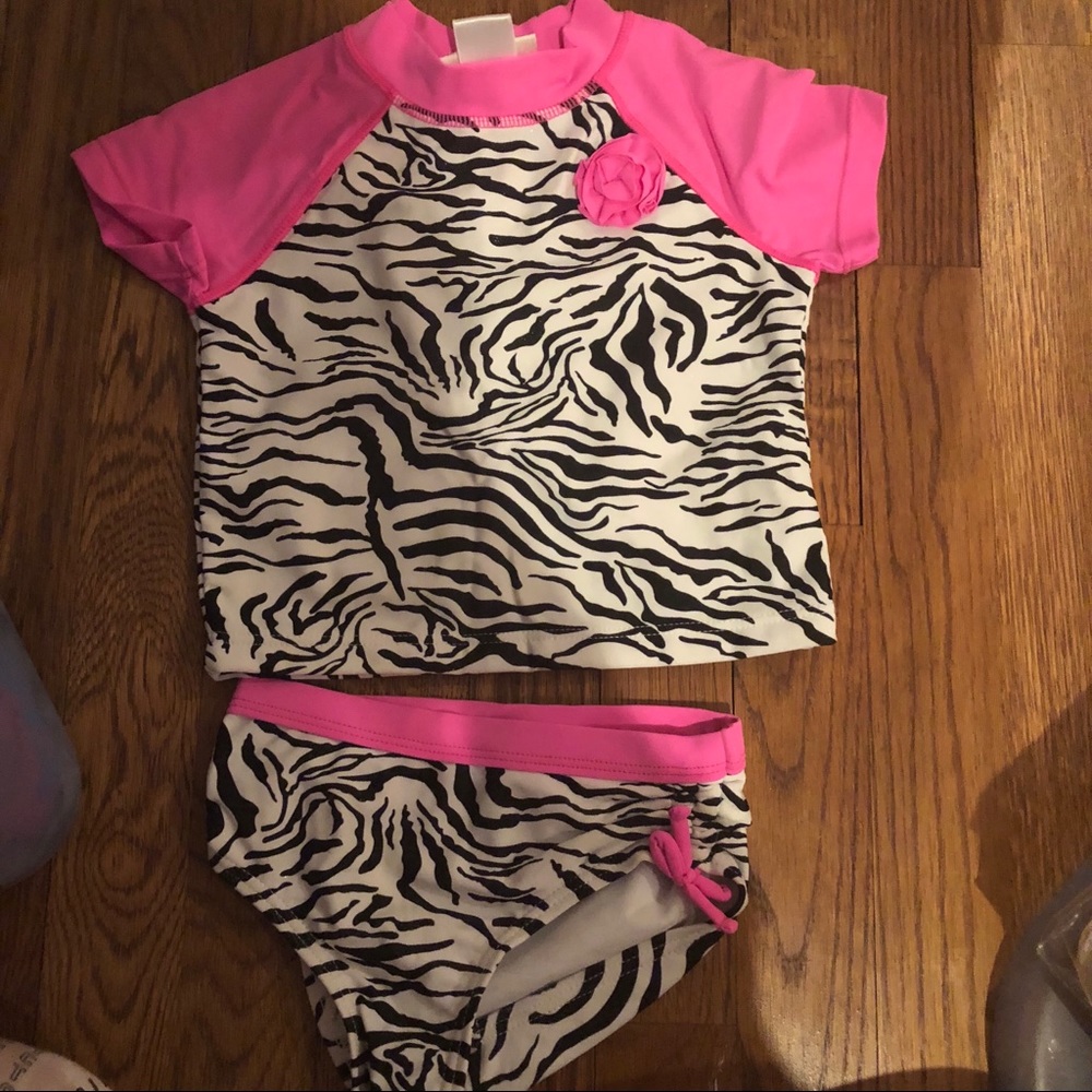 Flapdoodles 2 piece bathing suit